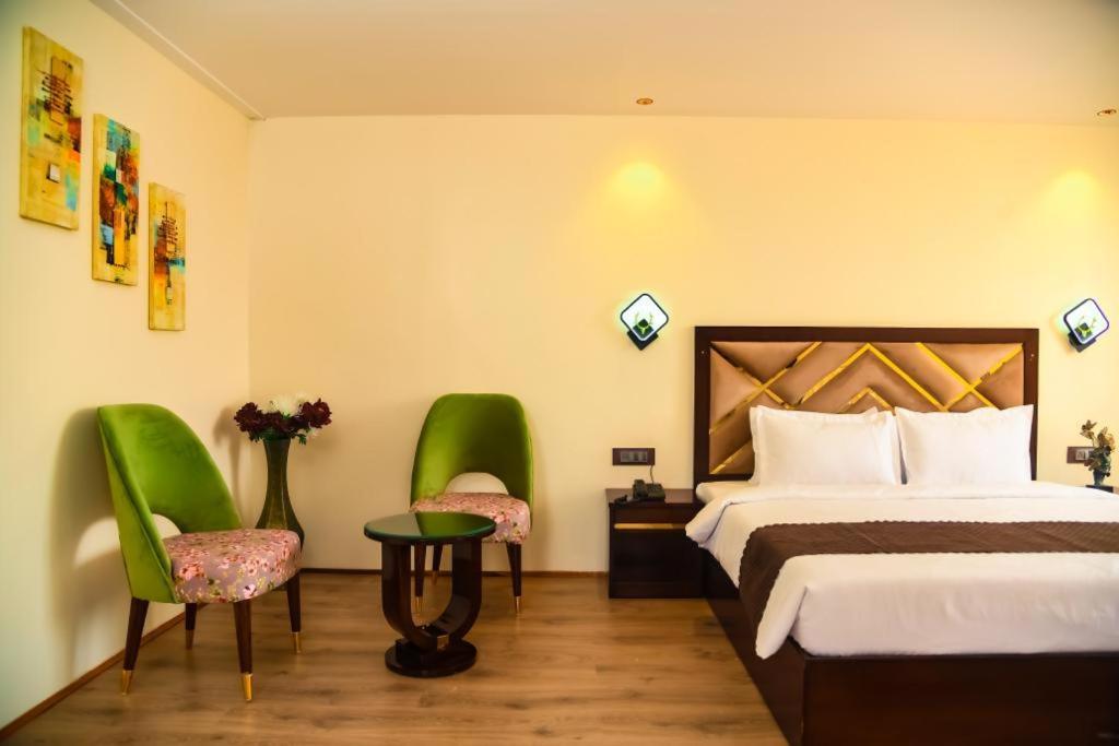 Cloud Social Hotel Shillong Luaran gambar
